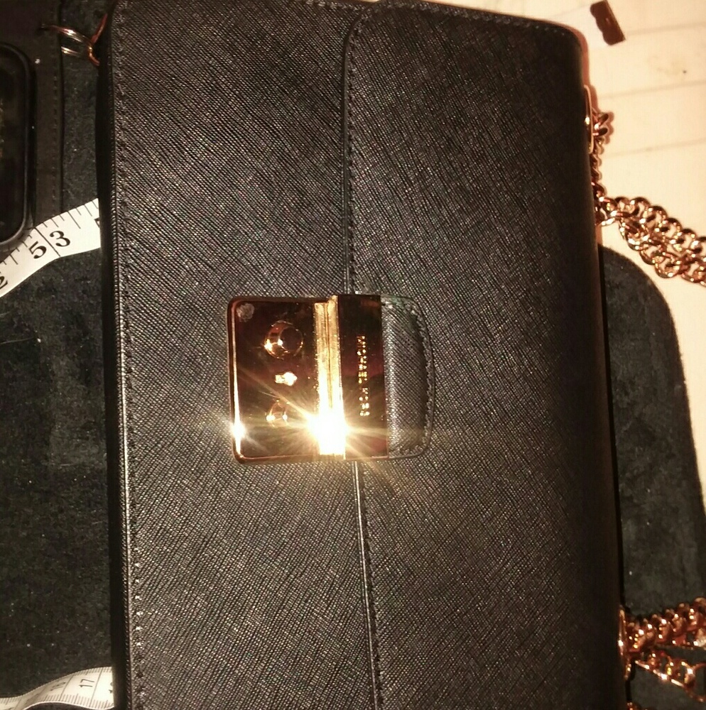 Authentic Michael Kors Saffiano leather